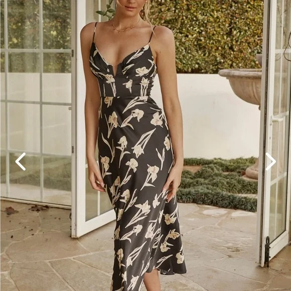 green emerald velvet dress Lake Como Fitted Bodice Cami Strap Midi Dress Forest Green